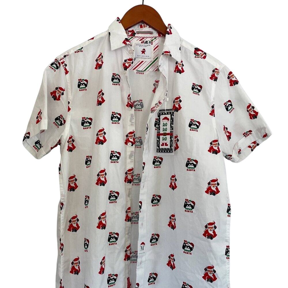 New Denim & Flower Santa Gamer Button Down Short Sleeve Christmas Shirt Size M